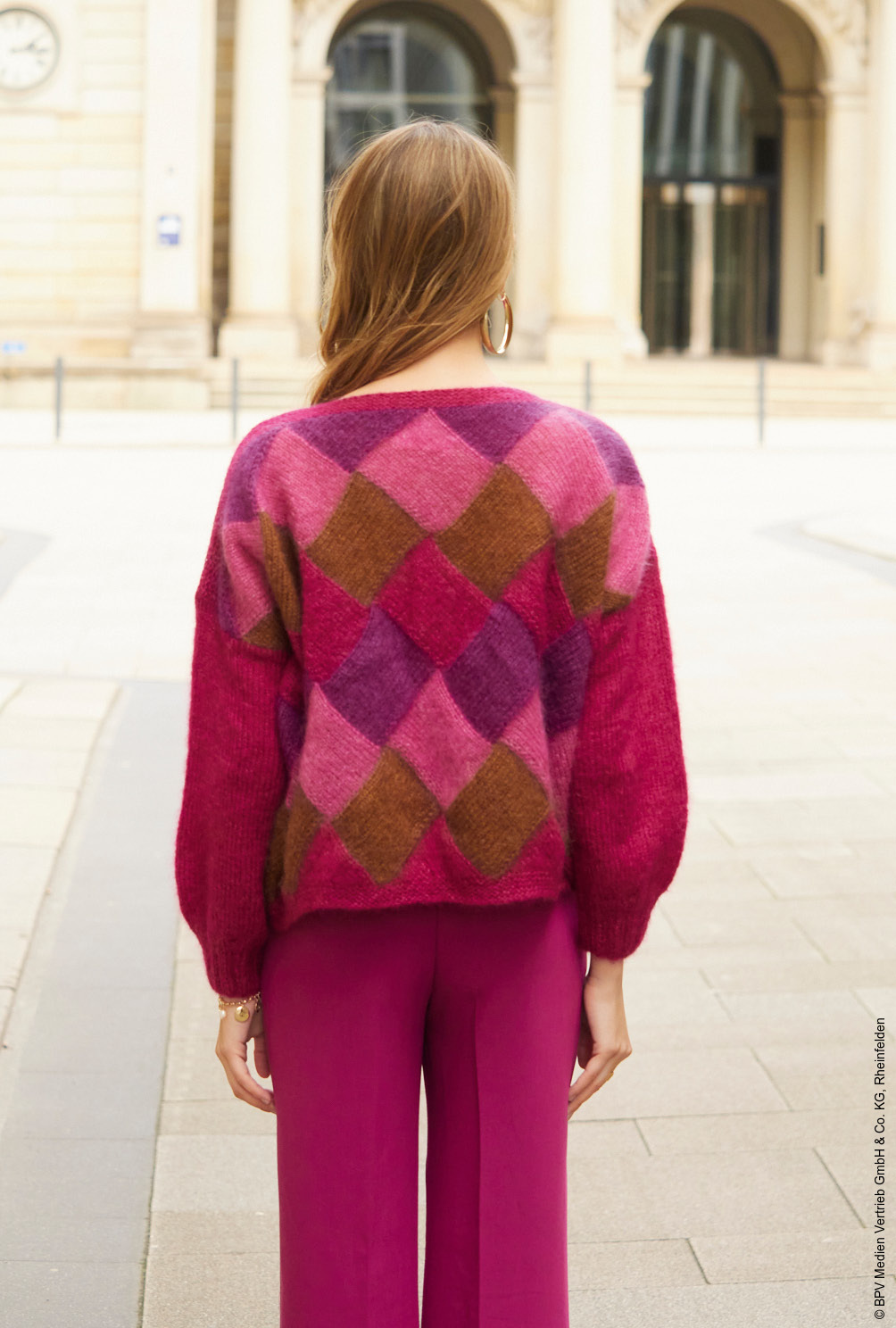 Pulli im Flechtmuster (Entrelac) in Fuchsie, Pink, Brombeer und Cognac