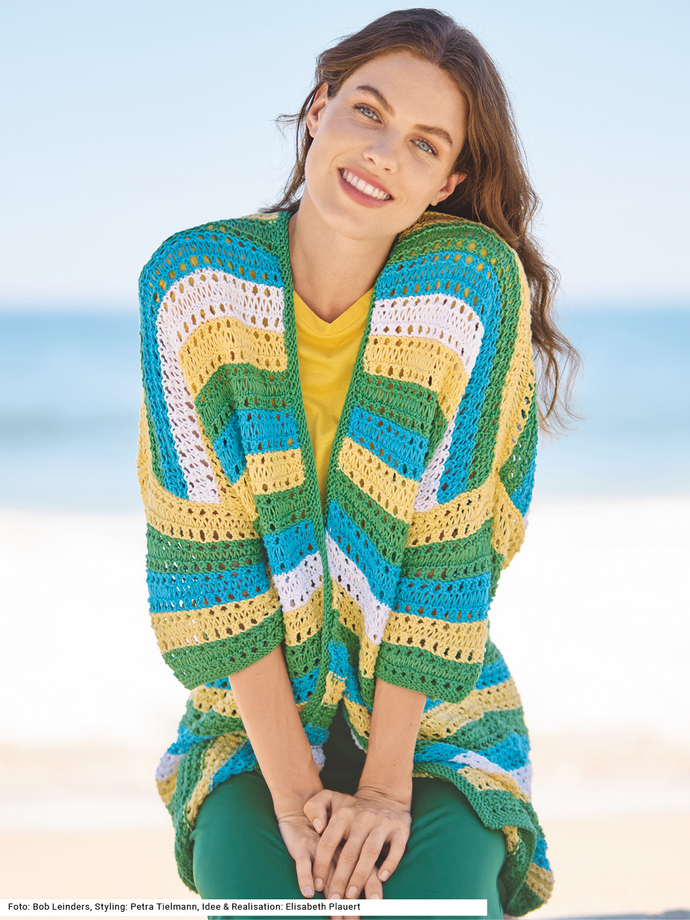 Modellansicht Bild 1: Geringelte Jacke
