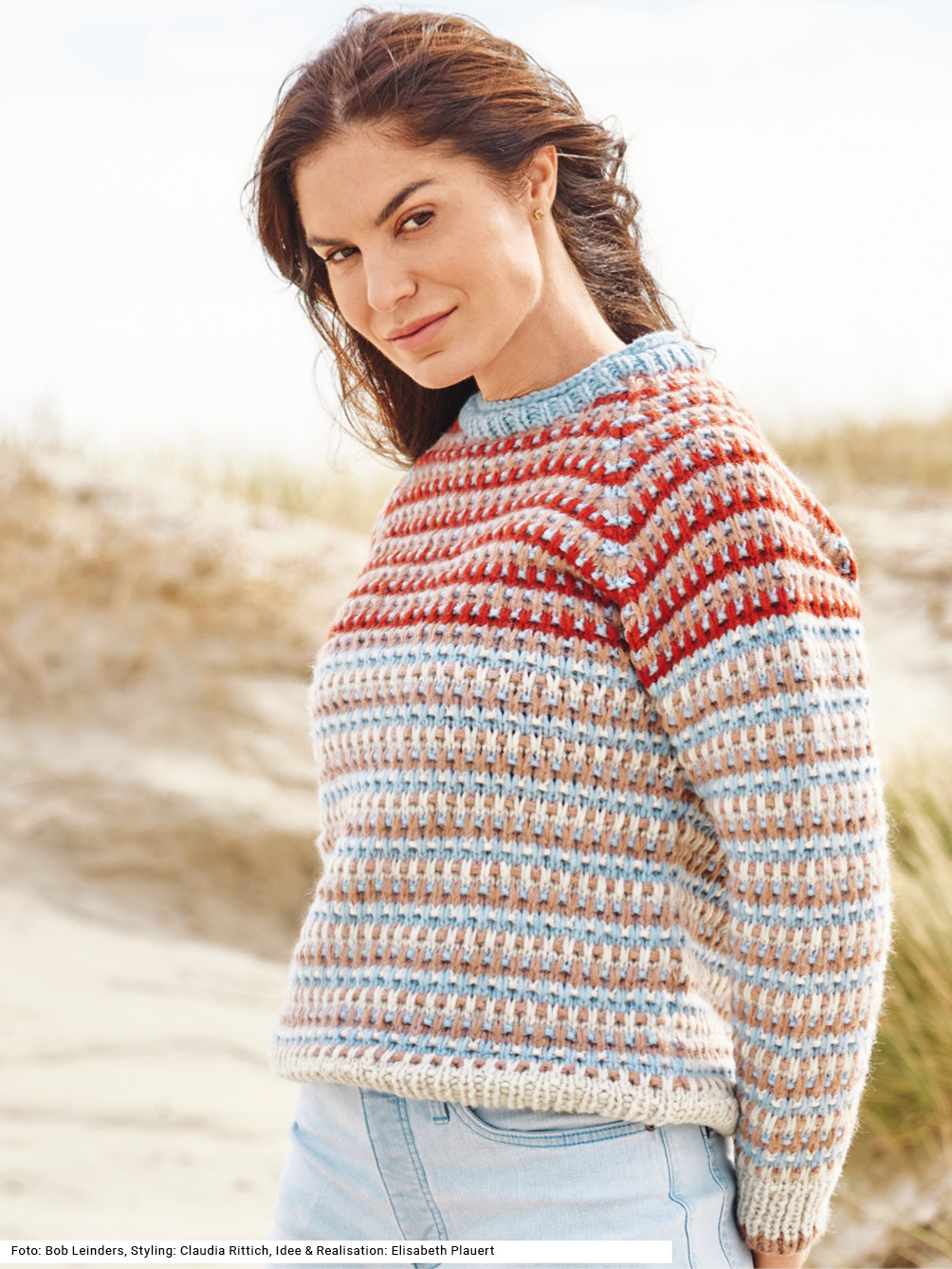Modellansicht Bild 1: Raglan-Pulli im Hebemaschen- und Rippenmuster