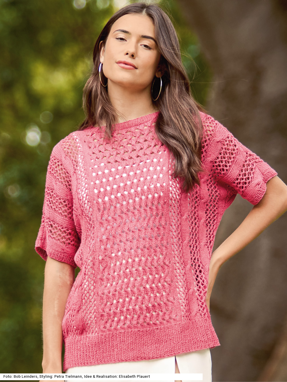 Modellansicht Bild 1: Pulli mit Zopf- und Lochmustern