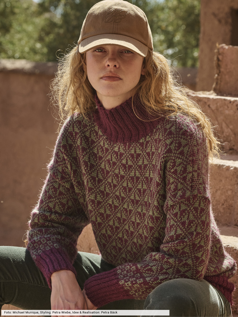 Modellansicht Bild 1: Pulli im Jacquardmuster
