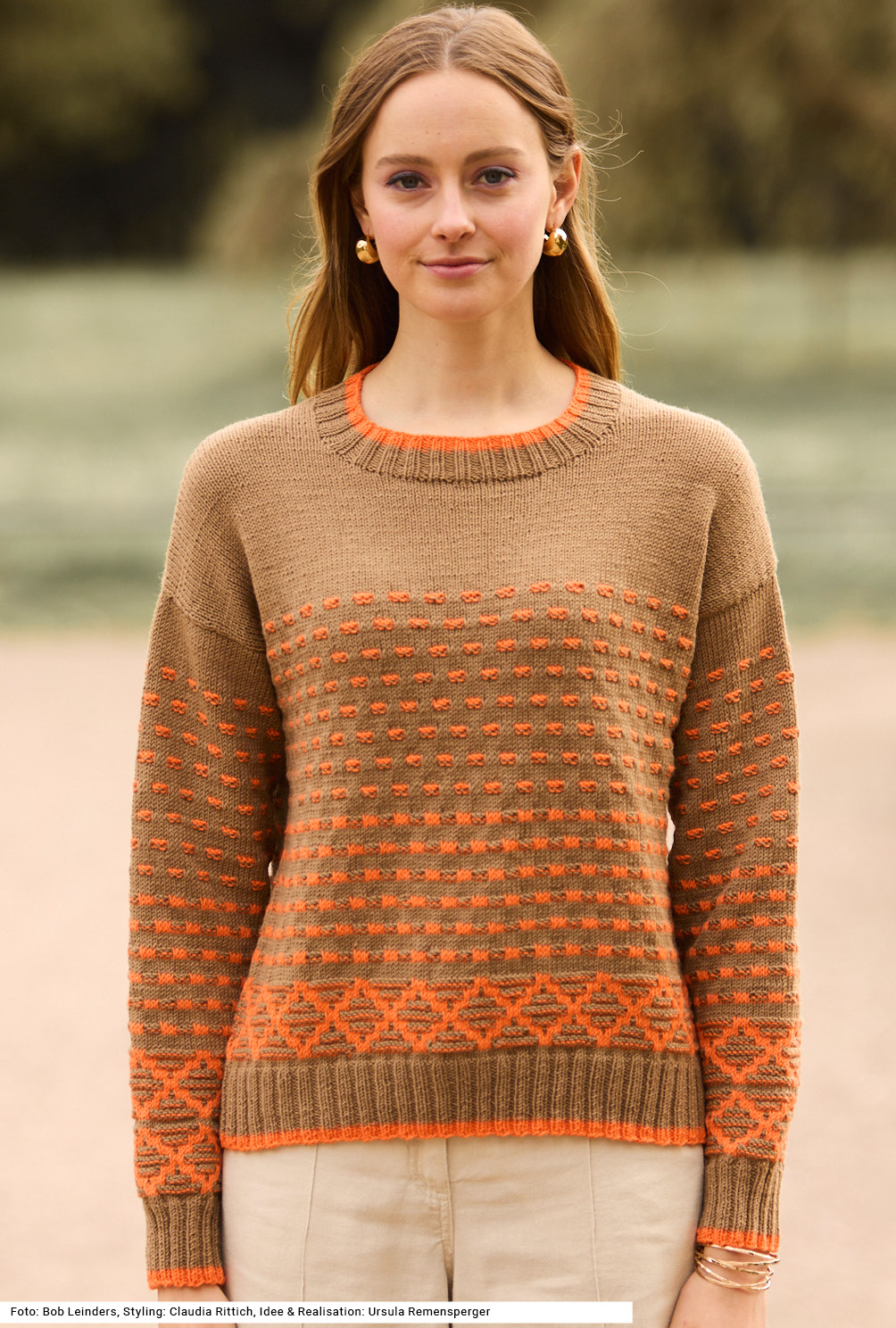 Modellansicht Bild 2: Pullover mit Hebemaschenmuster