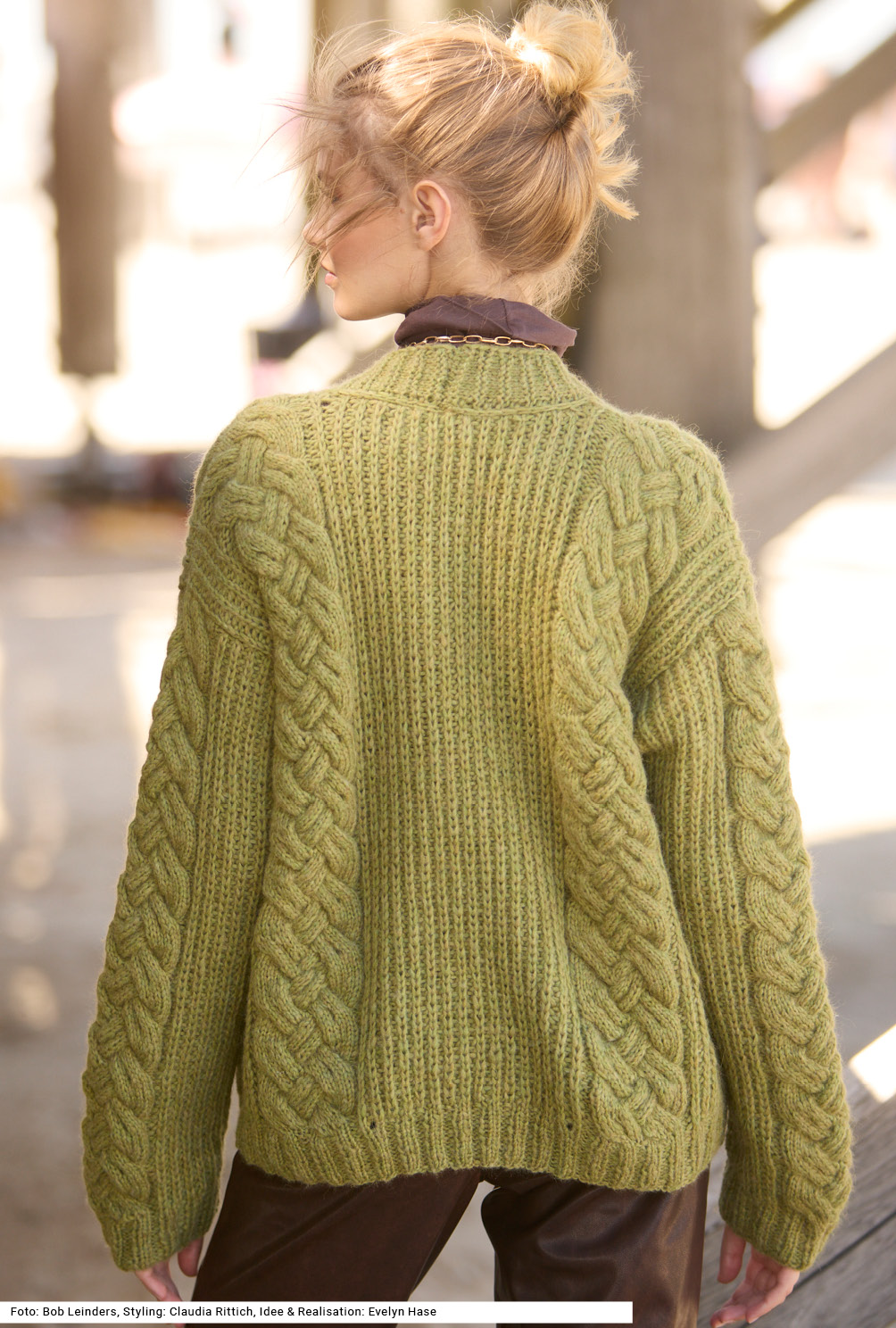 Modellansicht Bild 5: Jacke mit breiten Zöpfen