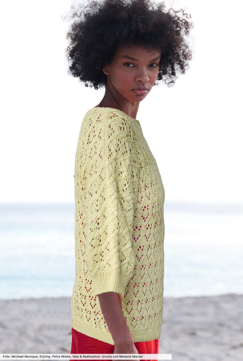 Modellansicht Bild 4: Pulli mit Zopf-Lochstrukturen