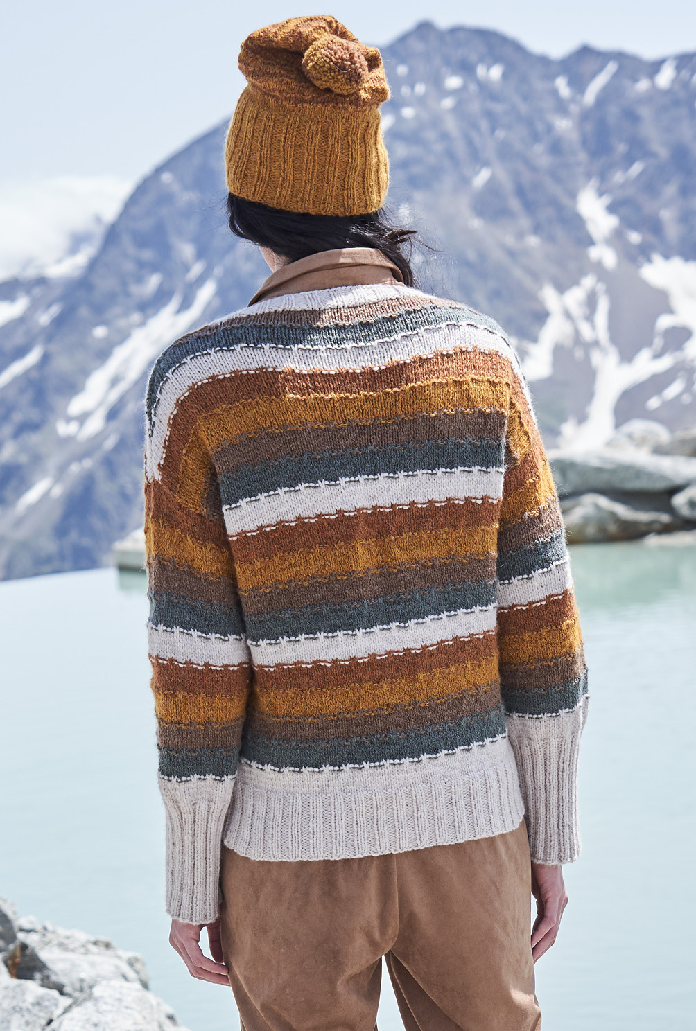 Modellansicht Bild 4: Pulli und Mütze mit südafrikanischem Flair