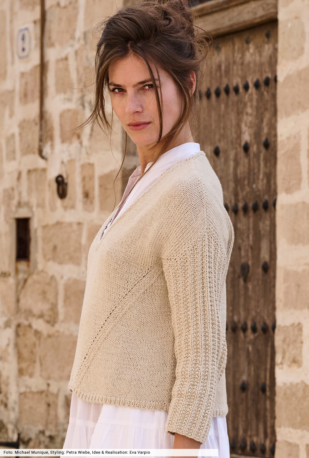 Modellansicht Bild 3: Pulli mit gerippten Ärmeln