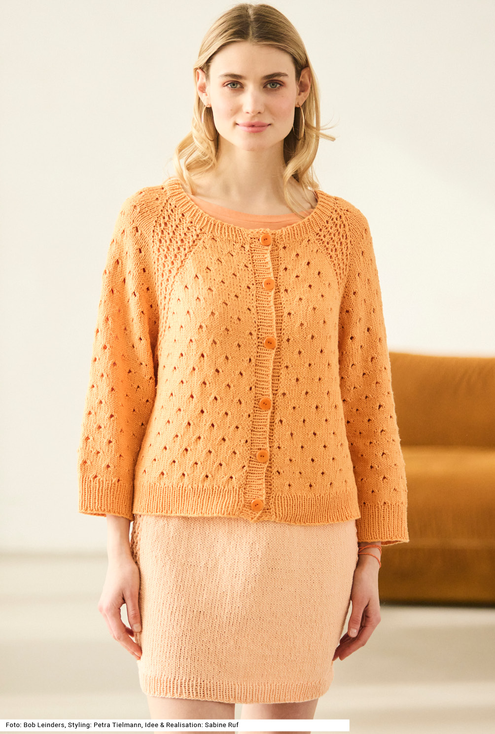 Modellansicht Bild 2: Jacke und Rock