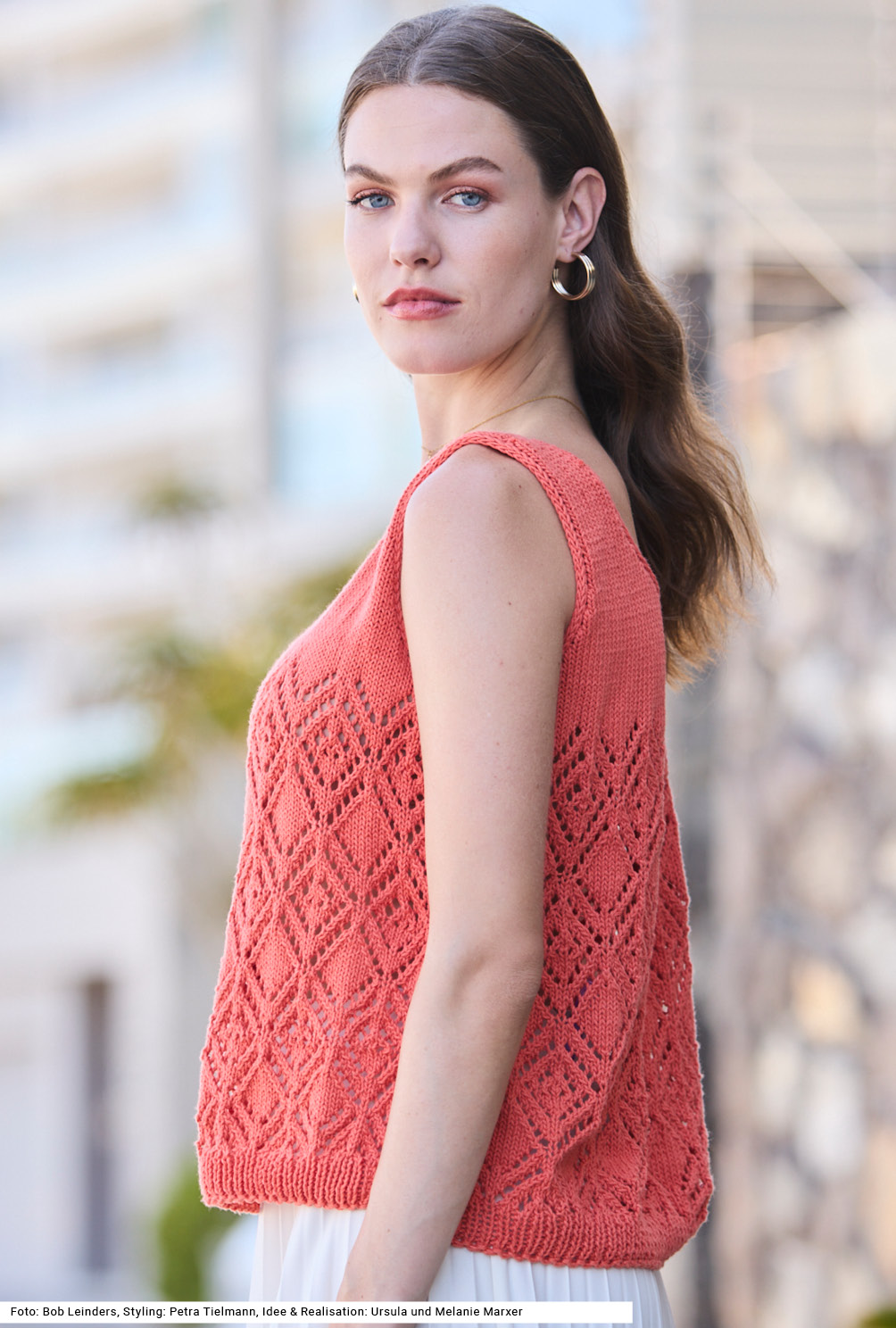 Modellansicht Bild 3: Top und Häkeltasche