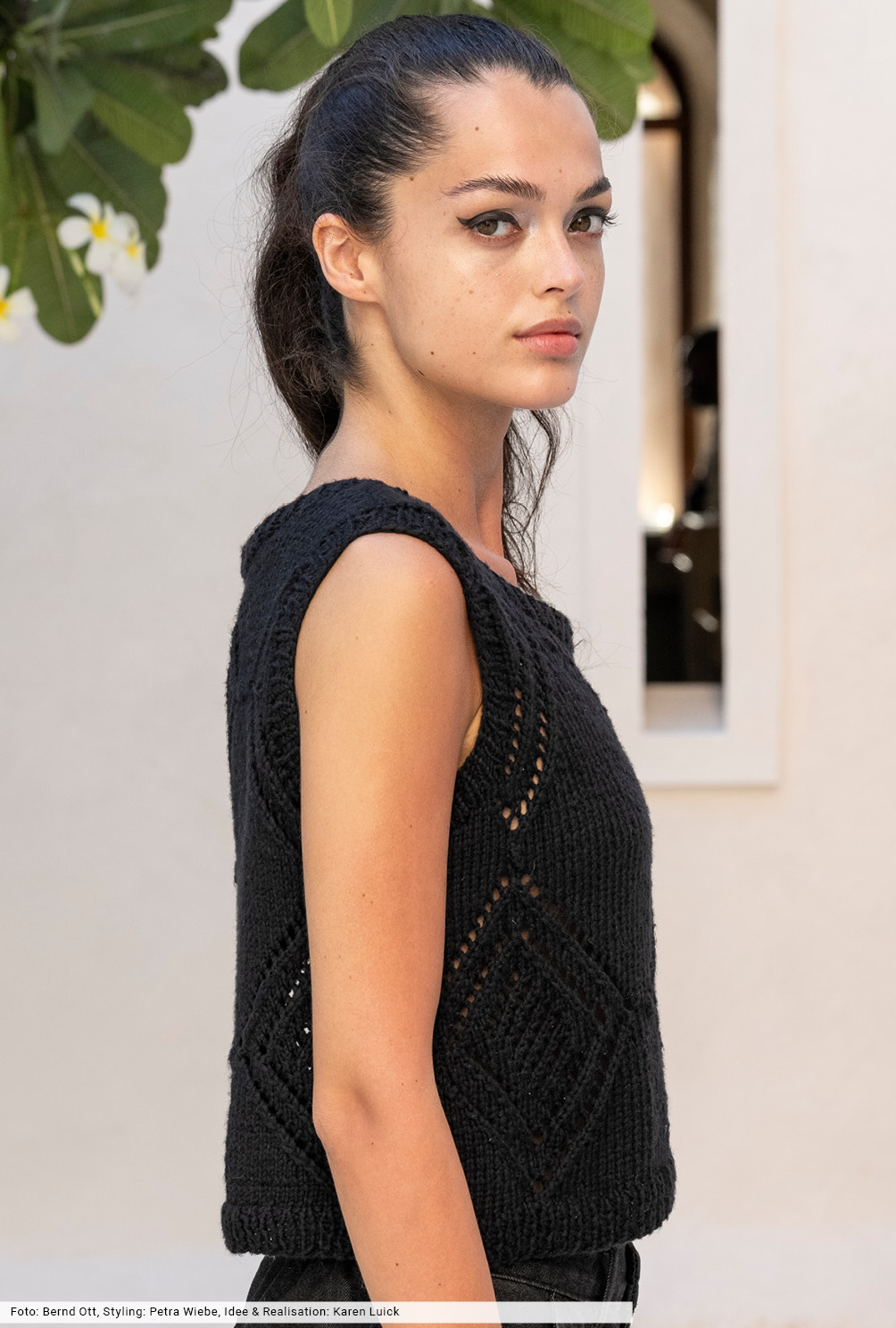 Modellansicht Bild 5: Top mit Ajourrauten