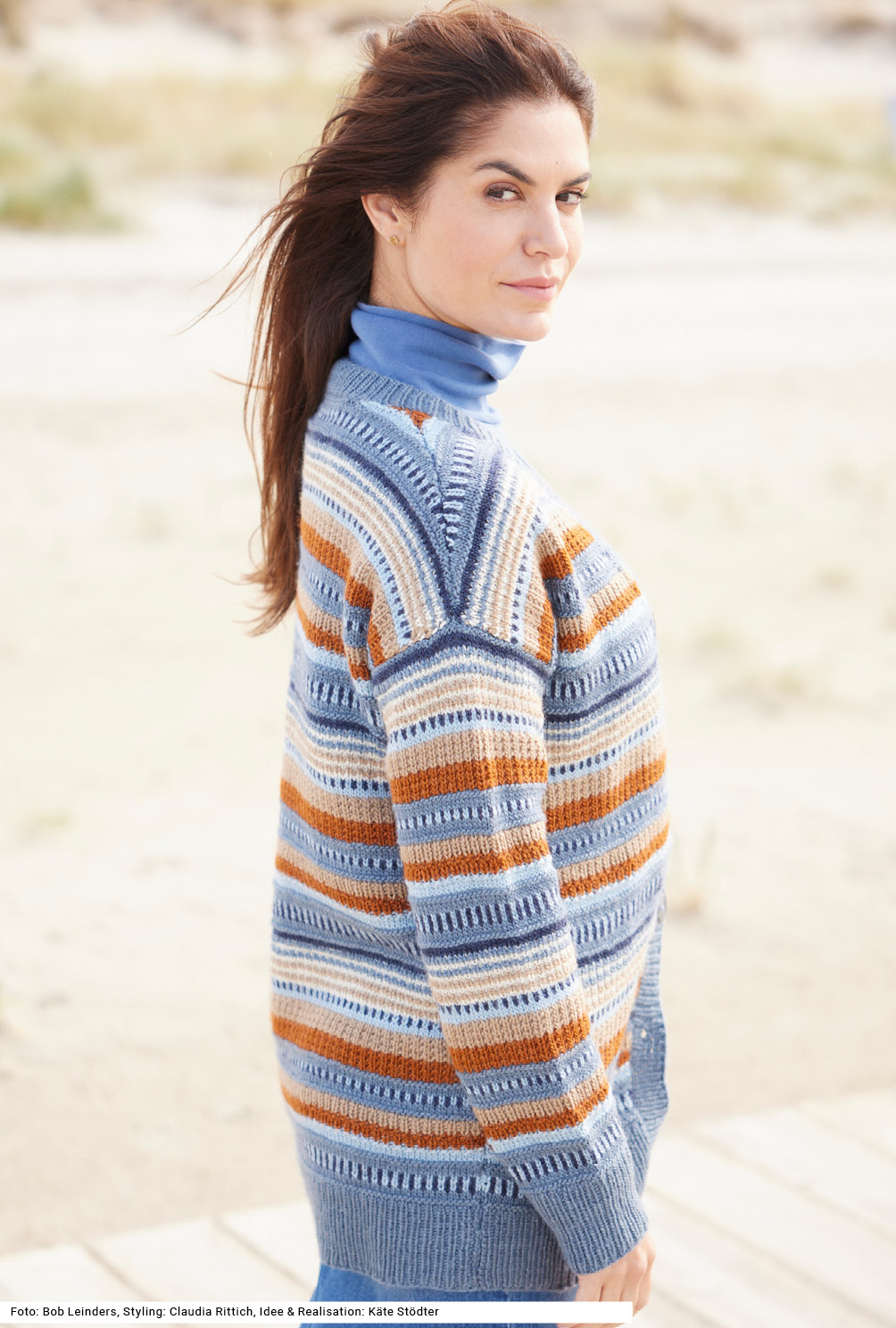 Modellansicht Bild 4: Cardigan im Mustermix