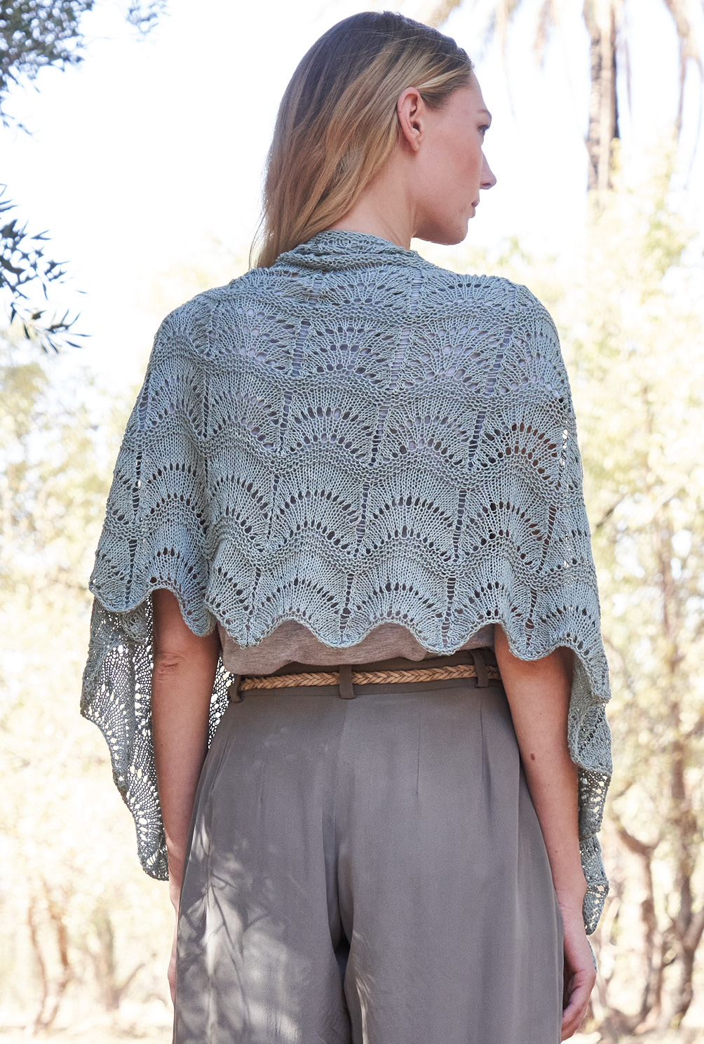 Modellansicht Bild 6: Luxuriöses Tuch im Wellenmuster