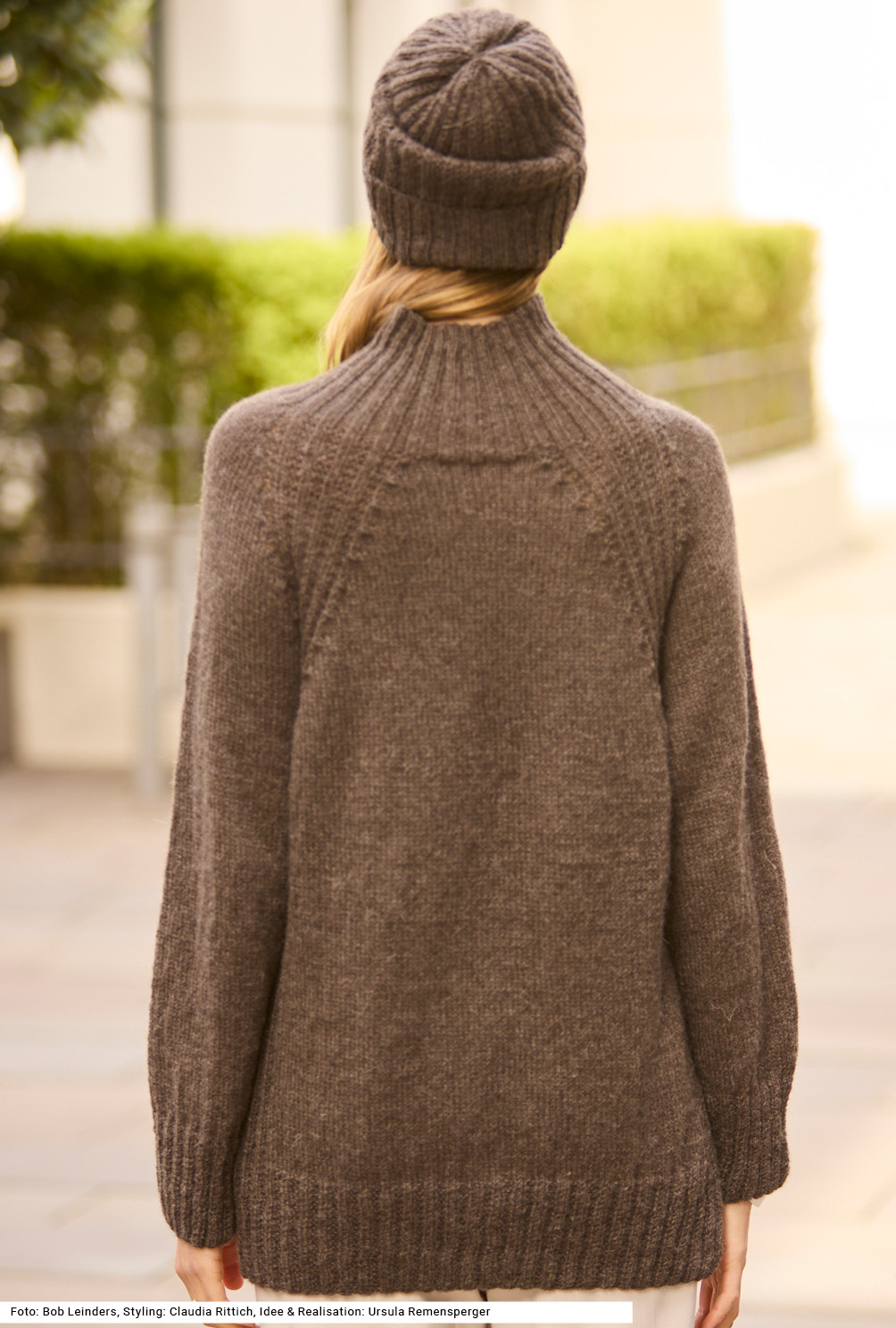 Modellansicht Bild 5: Raglanpullover und Mütze