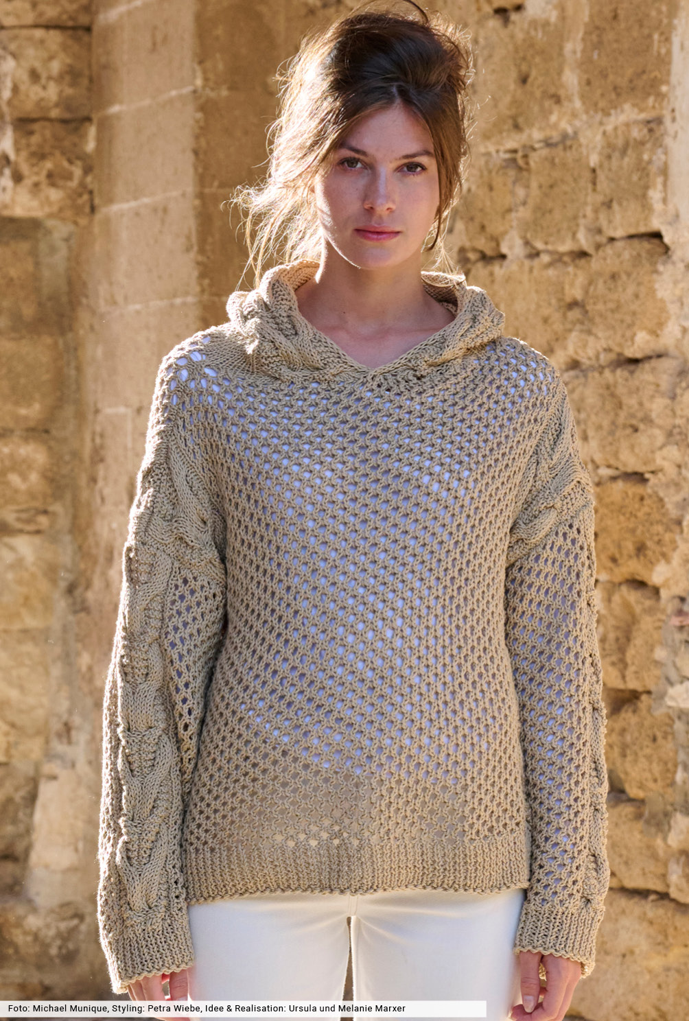 Modellansicht Bild 2: Hoody mit Netzstrukturen