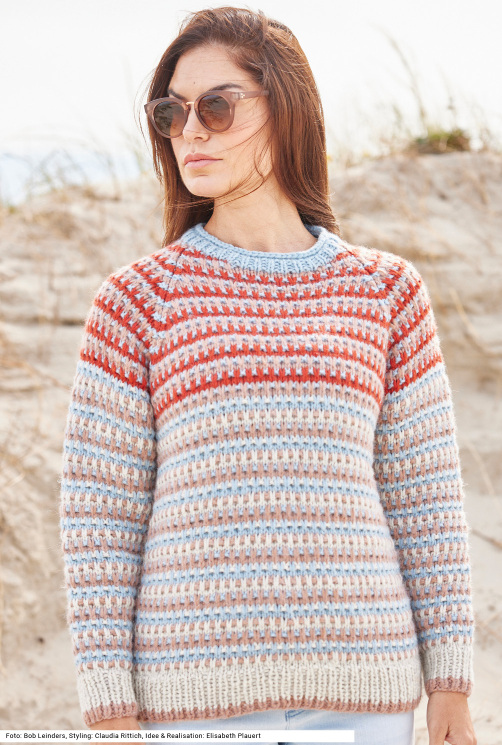 Modellansicht Bild 2: Raglan-Pulli im Hebemaschen- und Rippenmuster