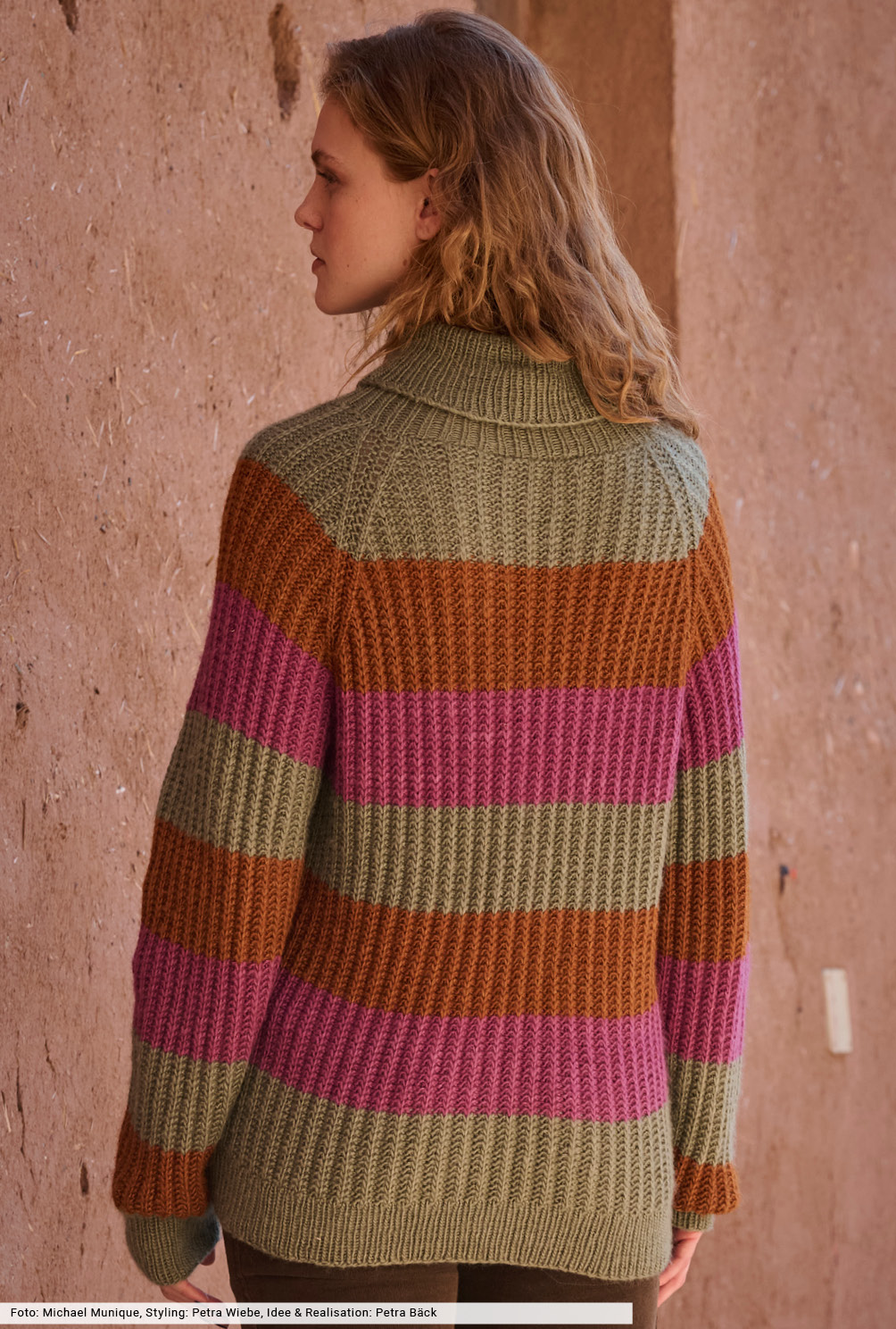 Modellansicht Bild 5: Gestreifter Raglanpulli