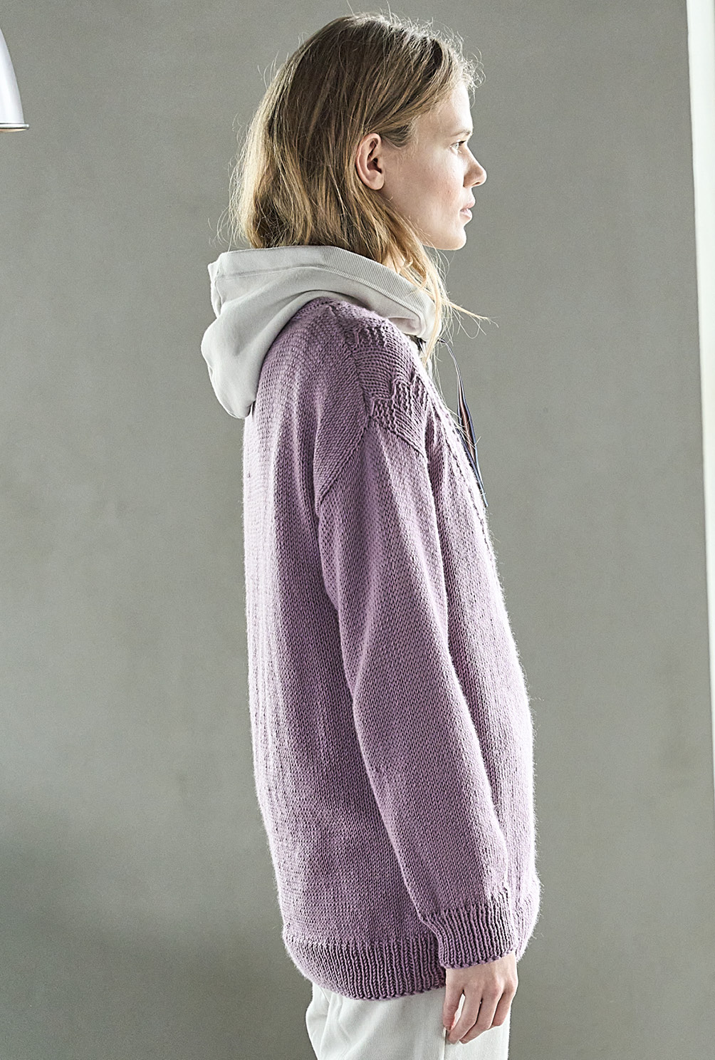 Asymmetrischer Pulli in Lila