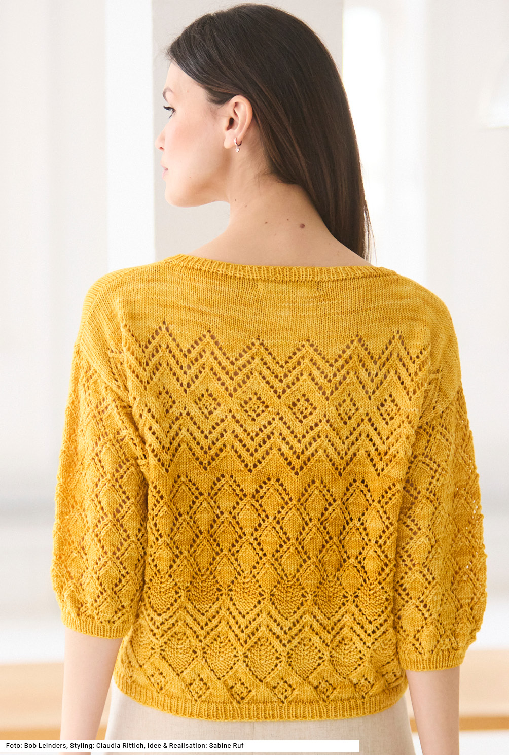 Modellansicht Bild 5: Pullover mit Ajourmustern