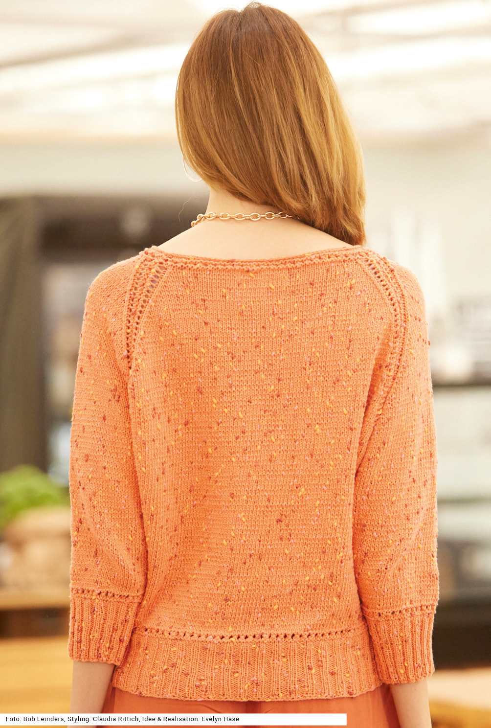 Modellansicht Bild 5: Raglanpulli in Orange