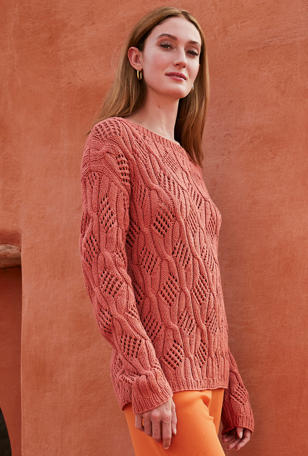 Modellansicht Bild 5: Pulli im Zopf-Ajourmuster