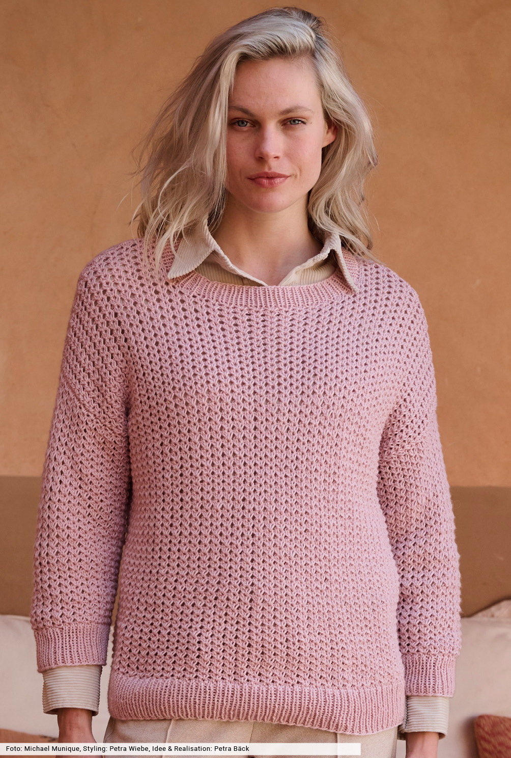 Modellansicht Bild 2: Pulli im Überzugmuster