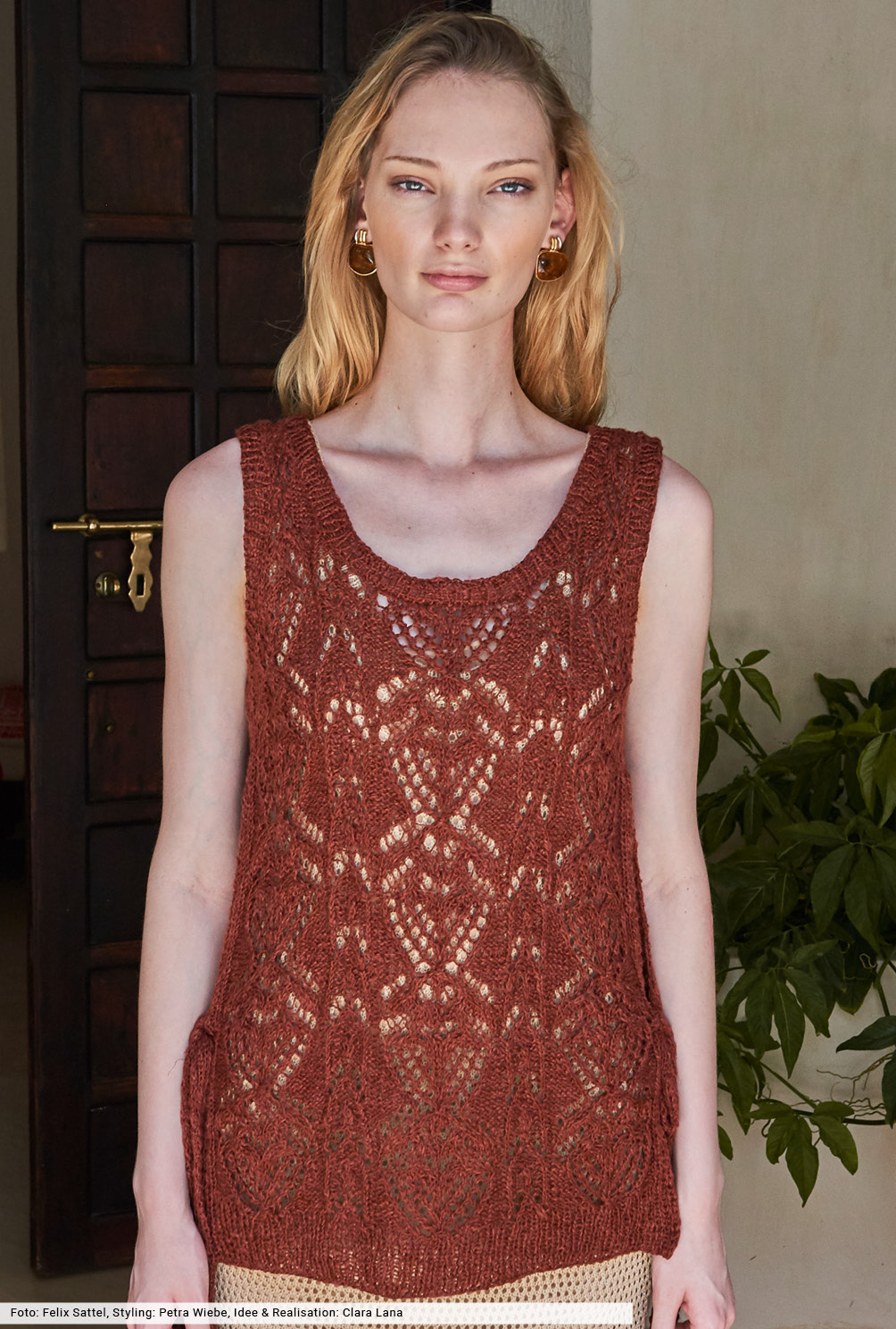 Modellansicht Bild 2: Top mit Bindebändern