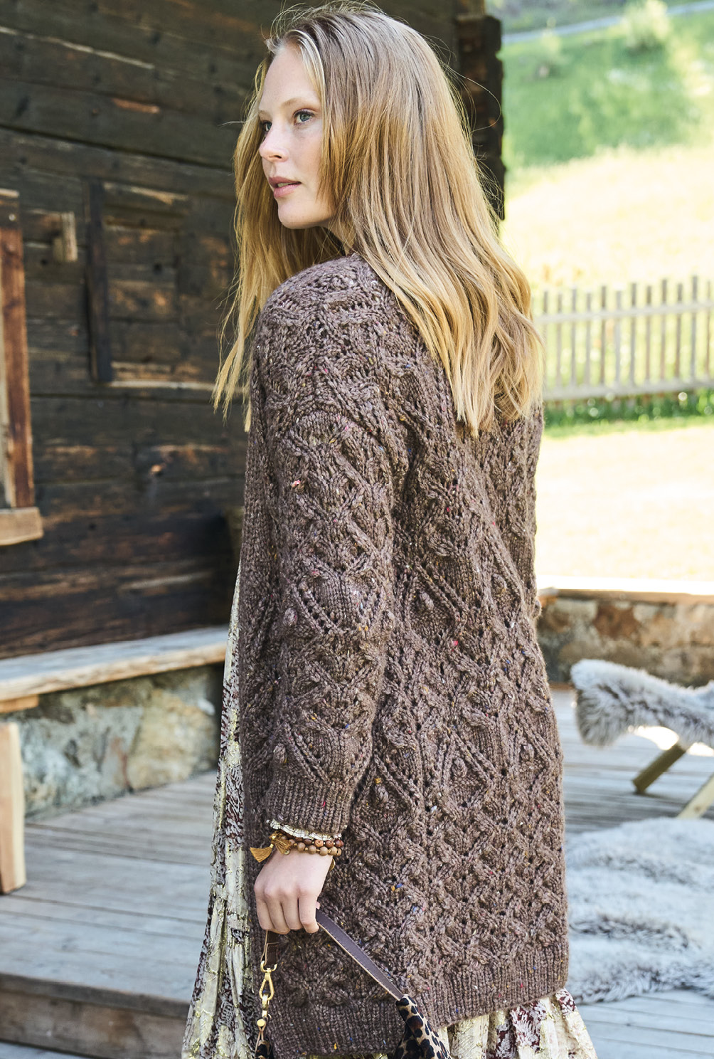 Modellansicht Bild 2: Jacke im Mustermix