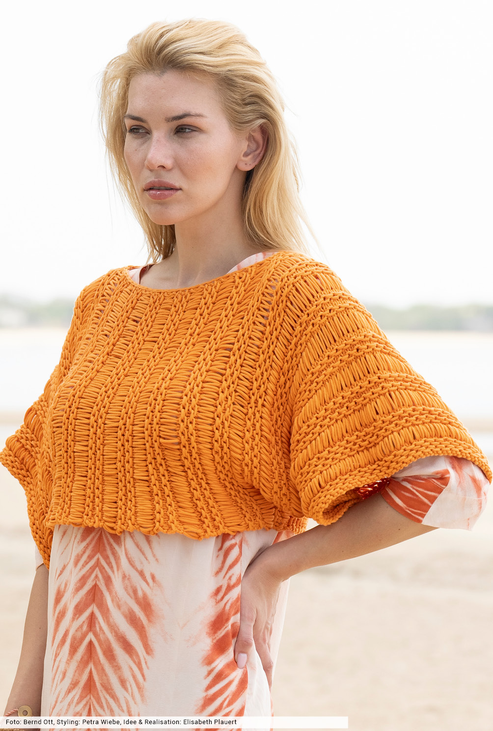 Modellansicht Bild 3: Quergestrickter Pulli
