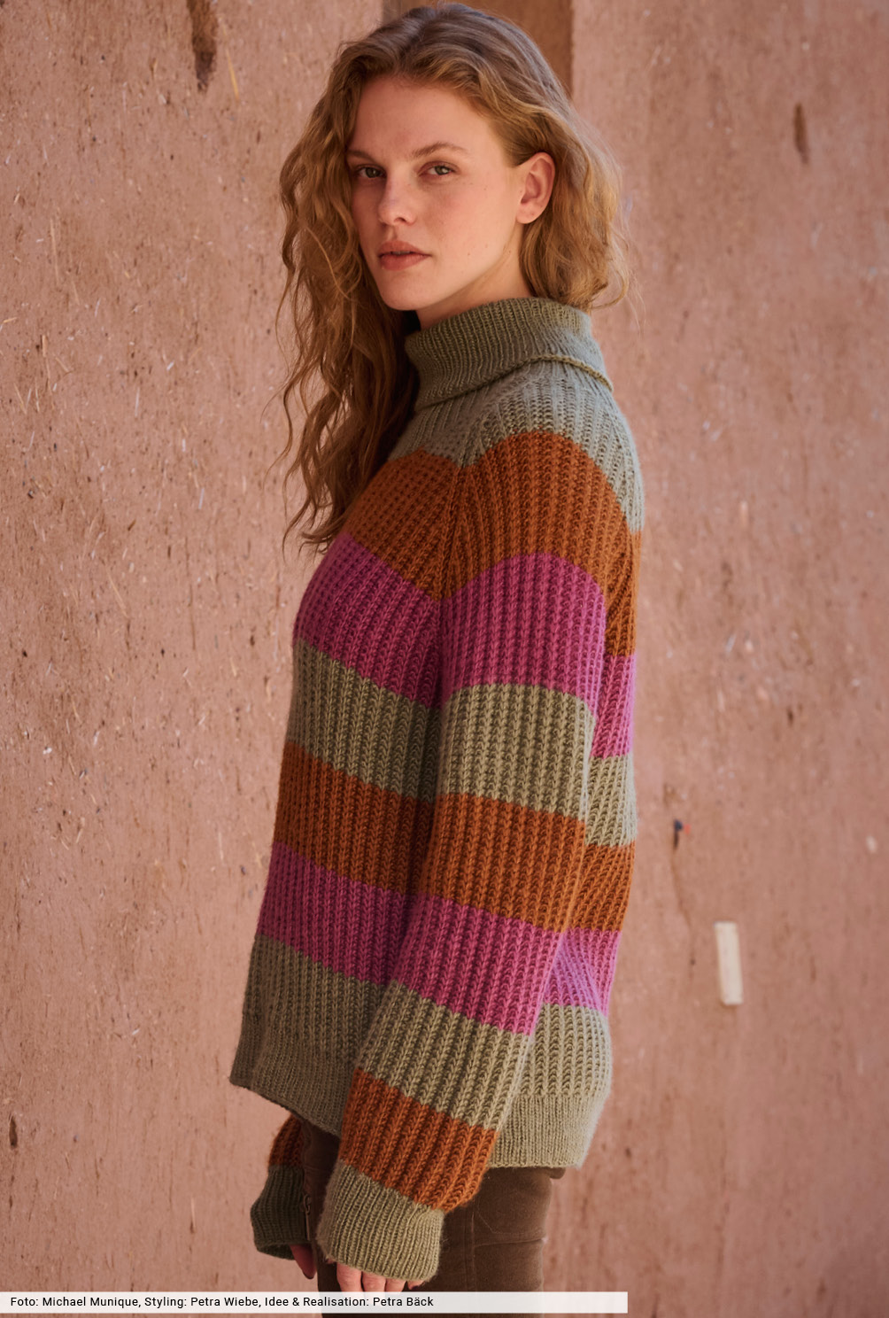 Modellansicht Bild 3: Gestreifter Raglanpulli