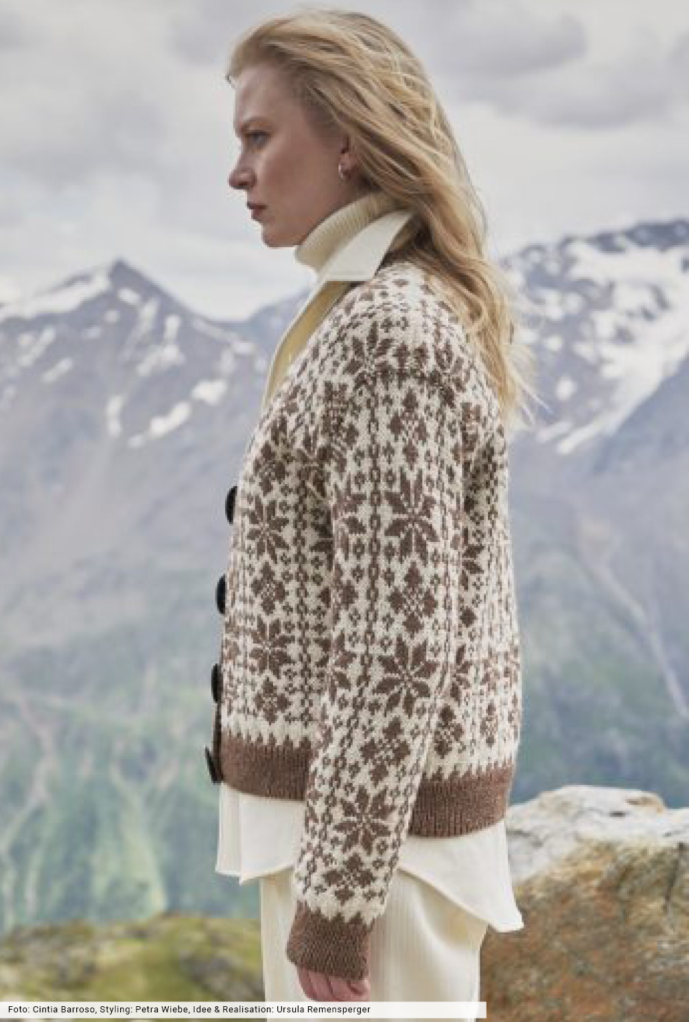 Modellansicht Bild 3: Cardigan mit Eiskristallen