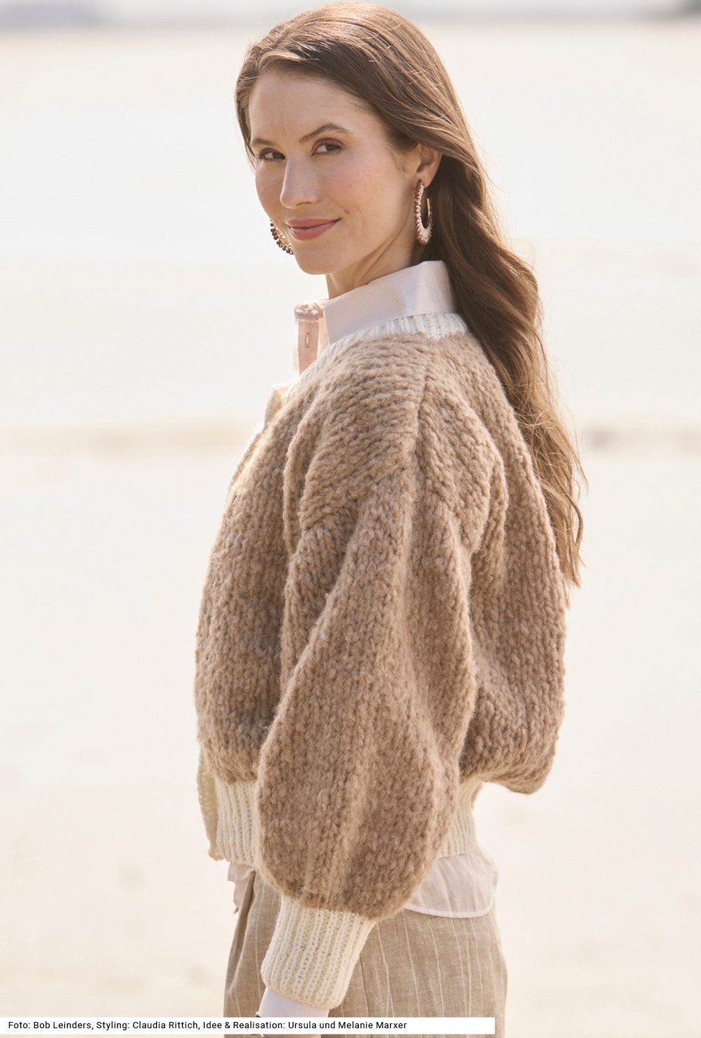 Modellansicht Bild 3: Zweifarbige Jacke