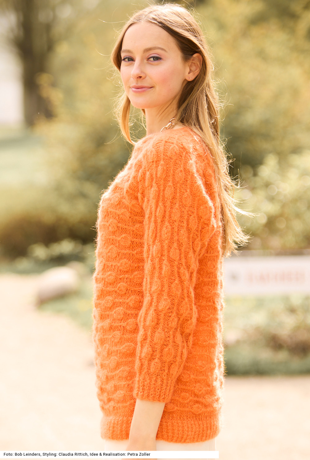 Modellansicht Bild 3: Quergestrickter Pulli