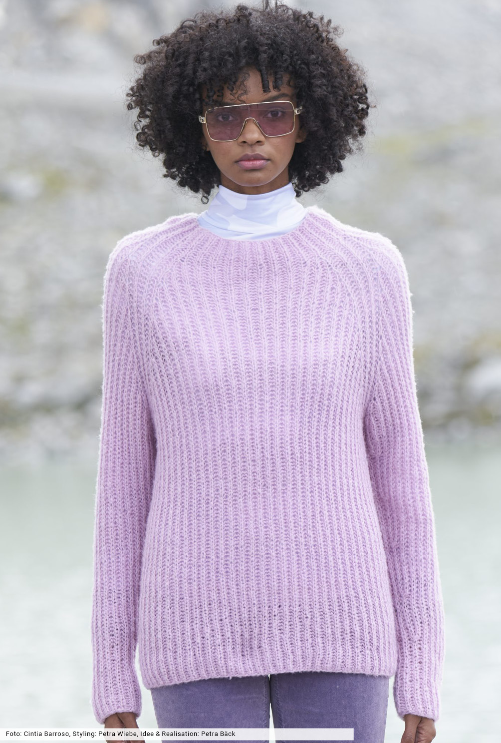 Modellansicht Bild 2: Nahtloser Rippenpulli