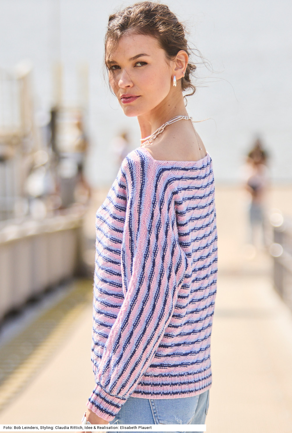 Modellansicht Bild 3: Pulli mit Diagonal- und Querstreifen