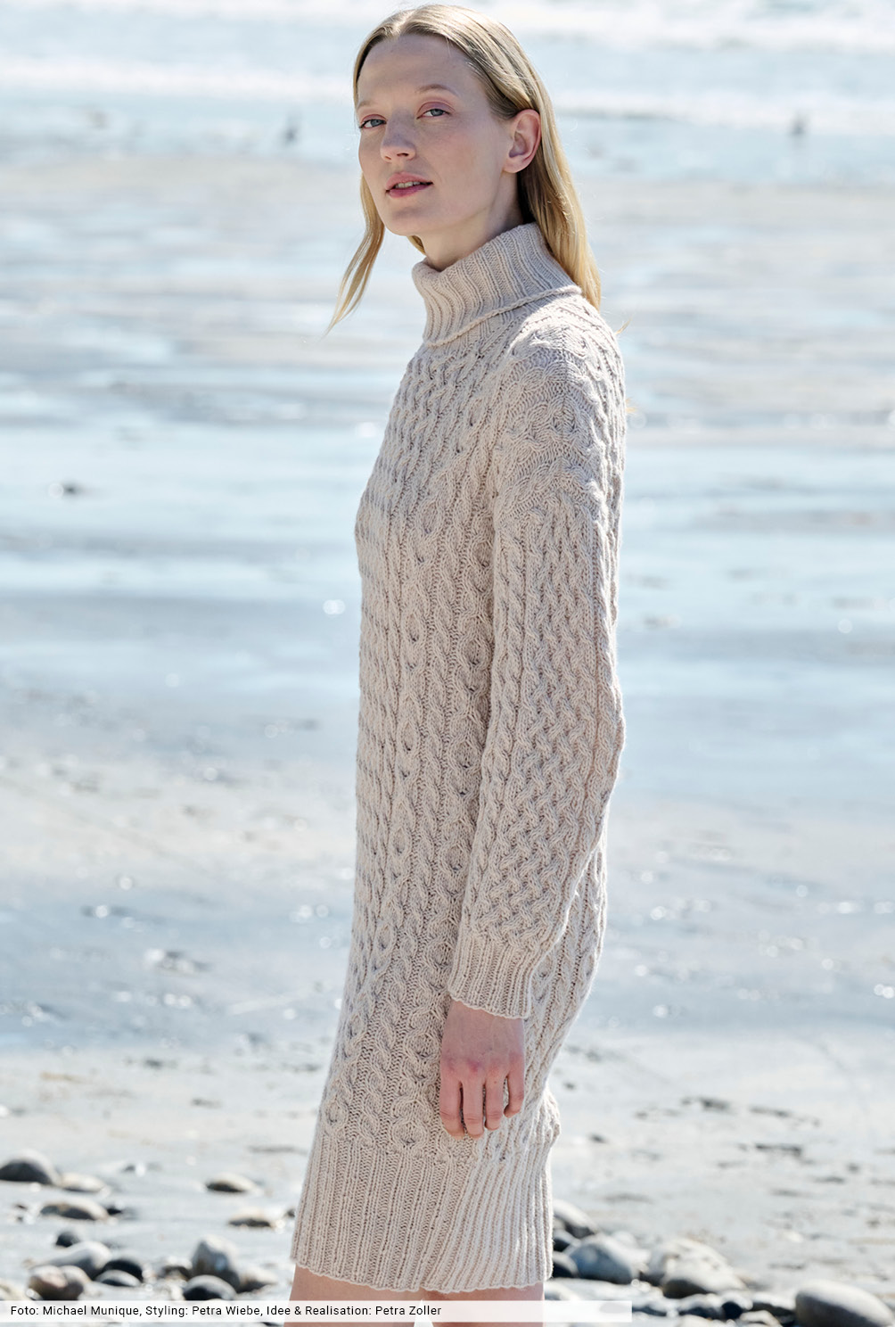 Modellansicht Bild 3: Kleid mit Zopfstrukturen