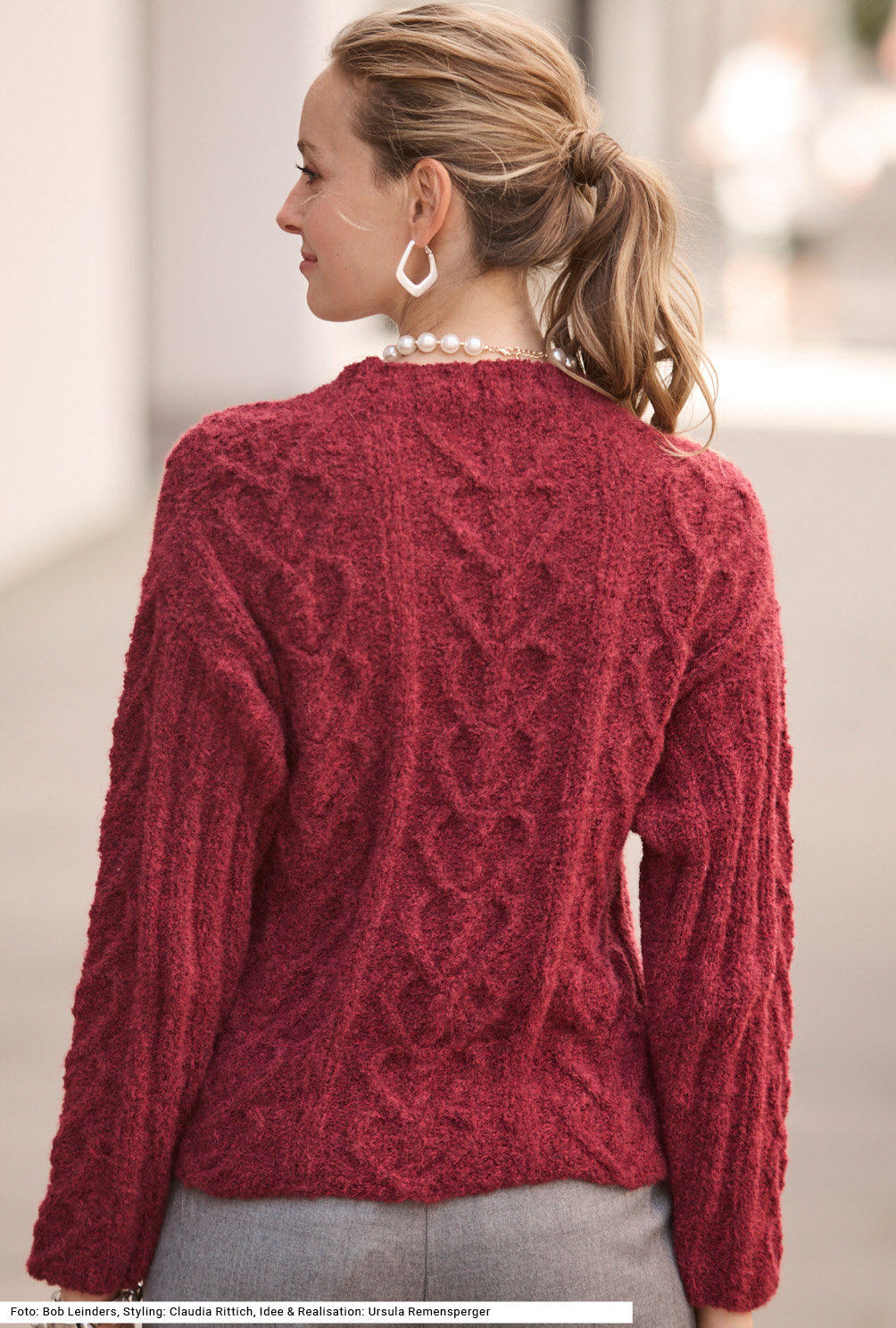 Modellansicht Bild 5: Pulli mit Zopfmuster