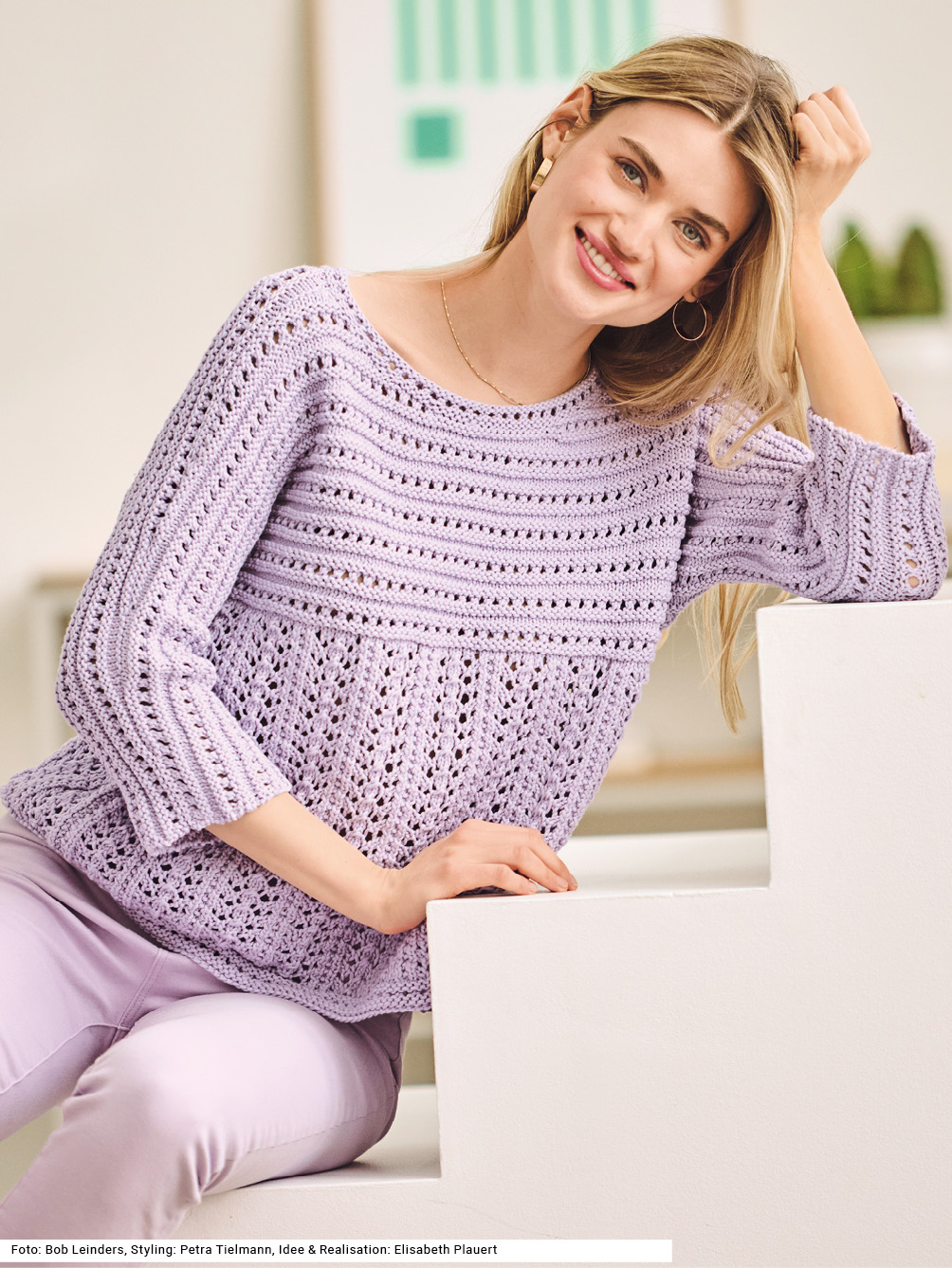 Modellansicht Bild 1: Pullover im Ajourmuster