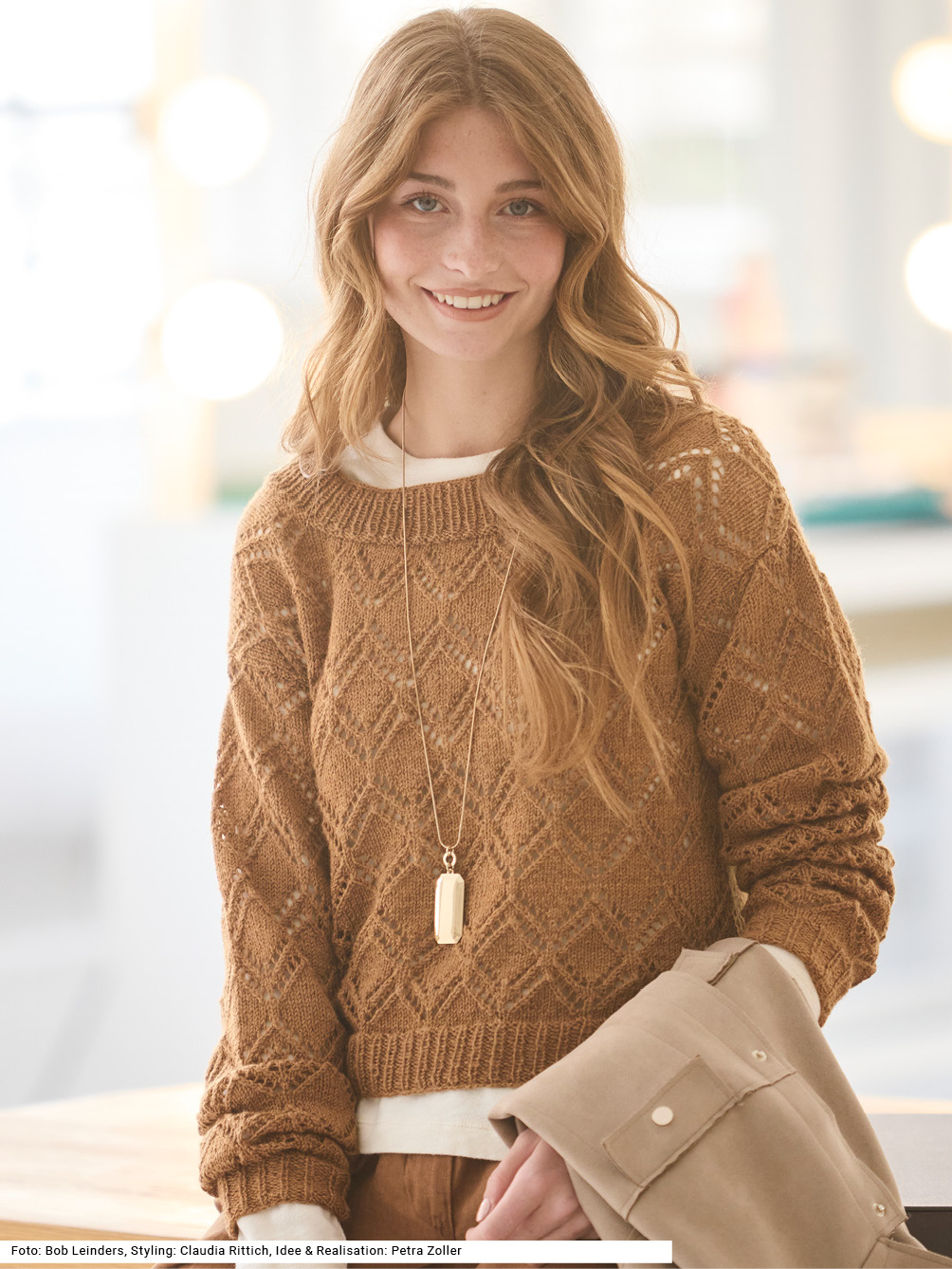 Modellansicht Bild 1: Ajourmuster-Pulli