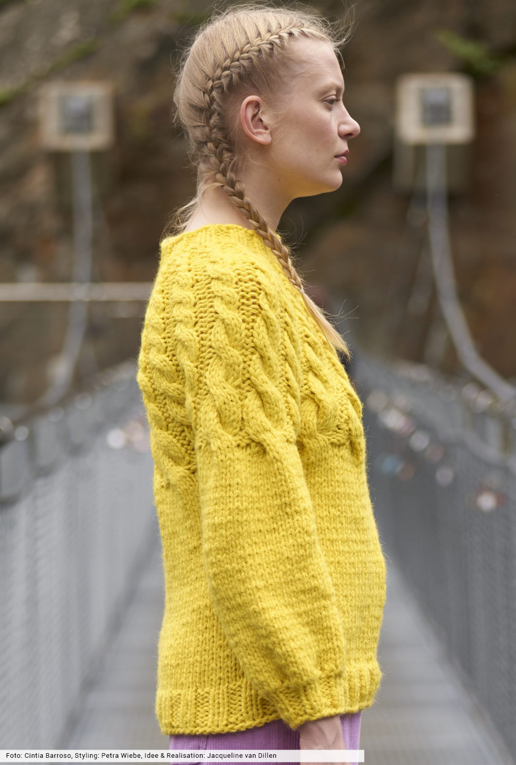 Modellansicht Bild 4: Pulli mit Zopfpasse