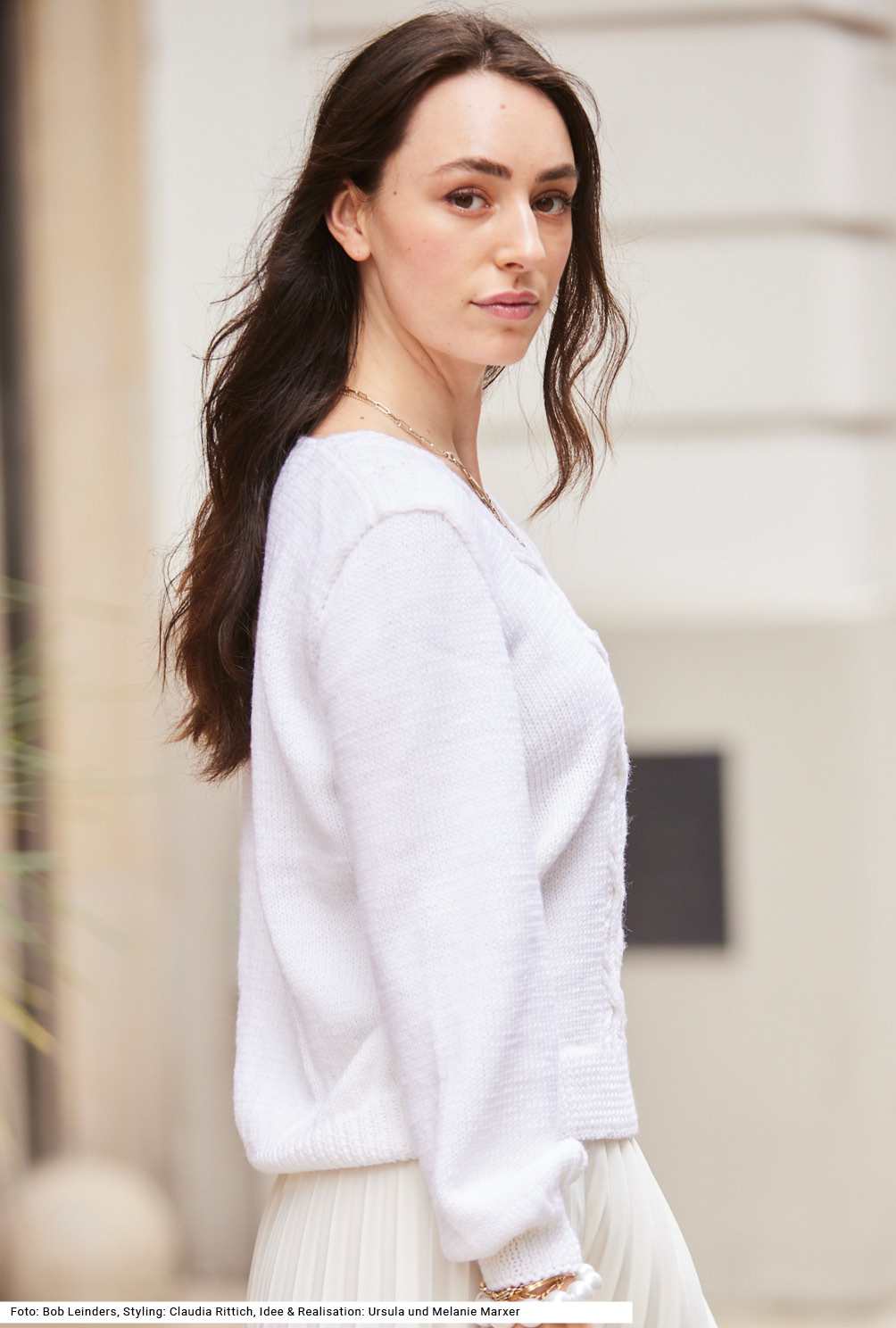 Modellansicht Bild 4: Dekolleté-Schmeichler: Pulli mit V-Ausschnitt