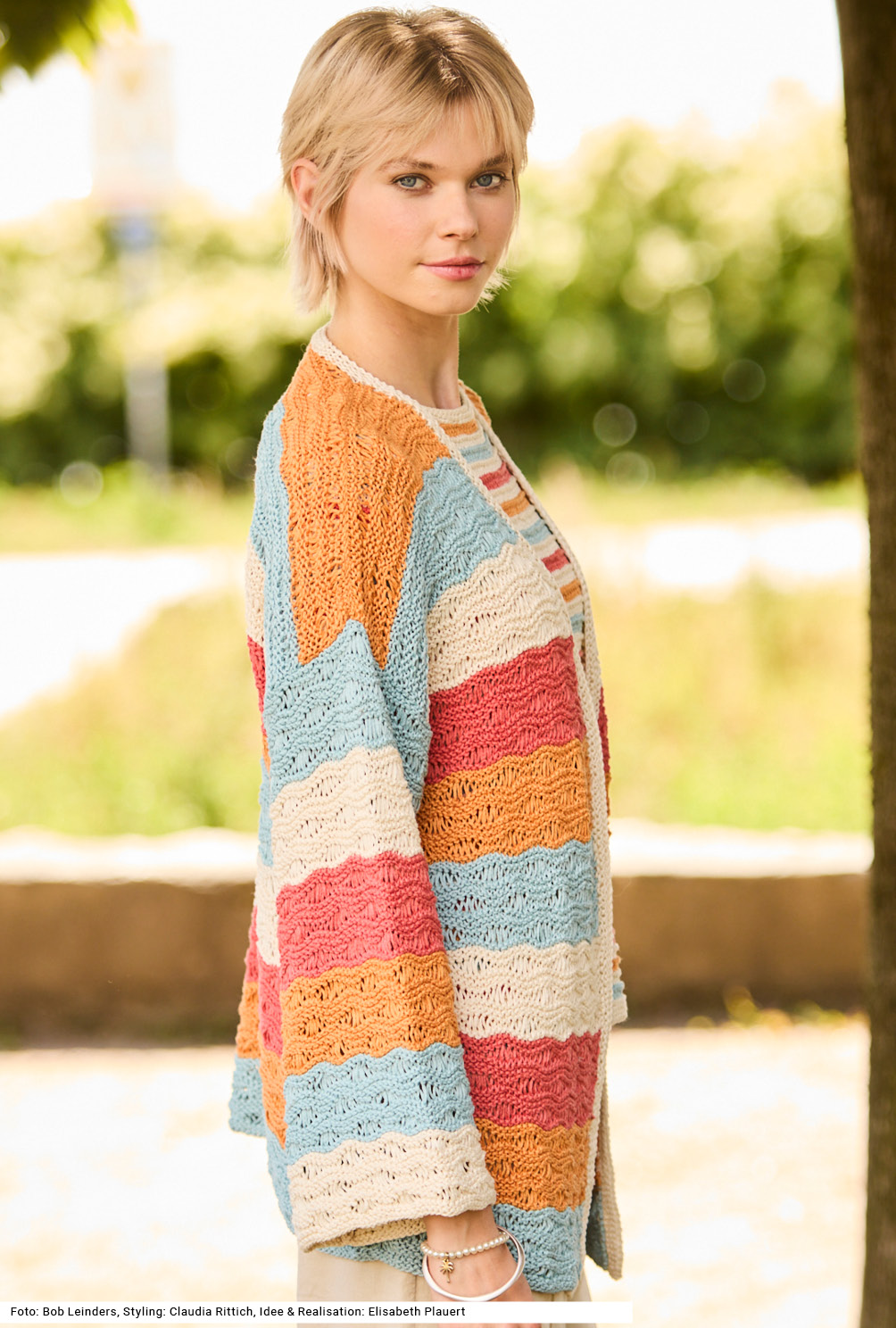 Modellansicht Bild 4: Kurzarmpulli und Jacke