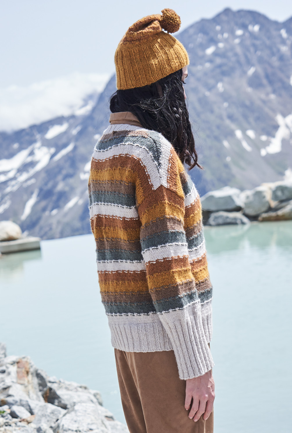 Modellansicht Bild 3: Pulli und Mütze mit südafrikanischem Flair