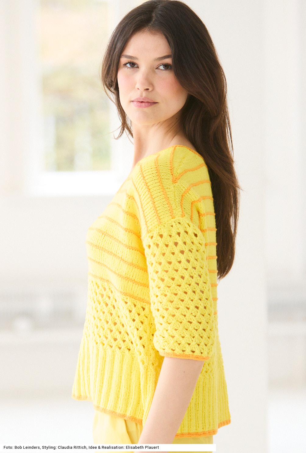 Modellansicht Bild 3: Pulli mit Gittermuster