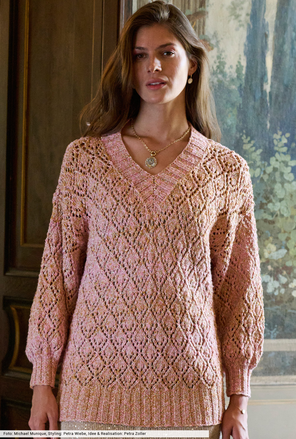 Modellansicht Bild 2: Pulli im Rauten-Ajourmuster